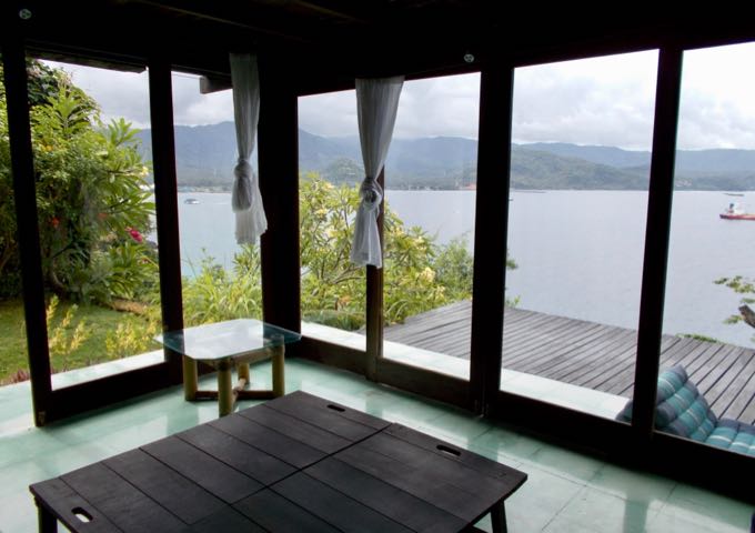 The large villa windows let in plenty of light and air.