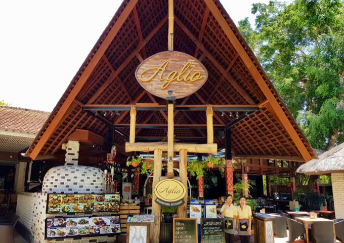 Aglio Ristorante serves good Italian food.