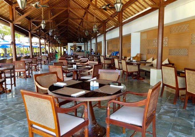 Lembongan Beach Club next door offers fine dining.