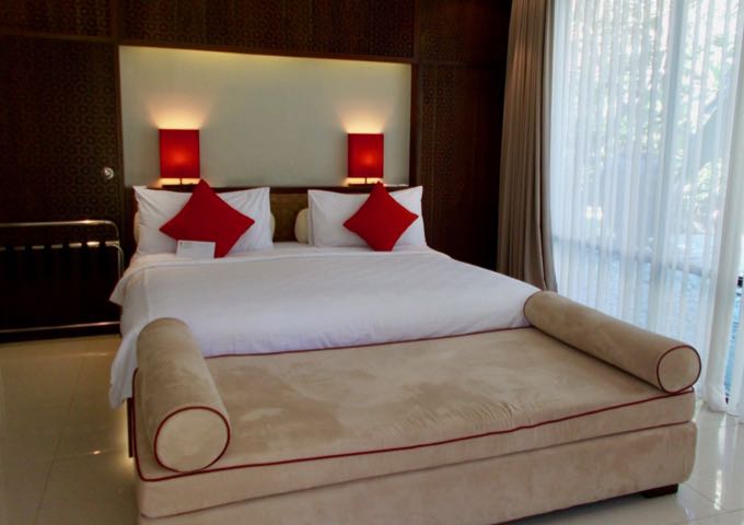 The Deluxe Rooms feature contemporary decor and furnishings.