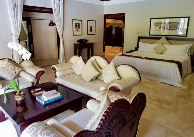 The extremely spacious villas have exquisite furnishings.